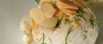 lenguado solee con salsa de almendras