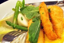 Lenguado con salsa de mango y ensalada Soleé