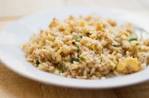 Arroz frito con lenguado Soleé