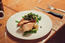 Filetes de lenguado con pisto verde