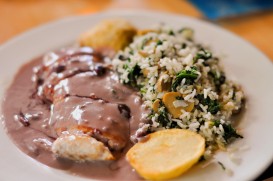 Receta de Lenguado Soleé con salsa de aceitunas negras